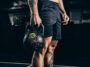 Krafttraining im Duell: Kettlebell vs. Kurzhanteln – Was passt besser zu dir?